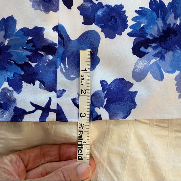 Women's Floral Blue and White Dress by R&K Originals Size 8 - Picture 7 of 10